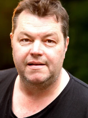 Oliver Reinhard