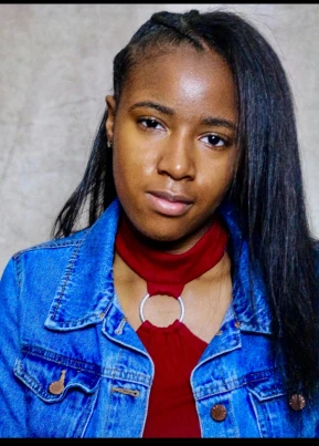 Destiny Moné