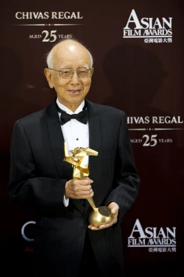Raymond Man-Wai Chow