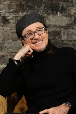 Dominic Keating