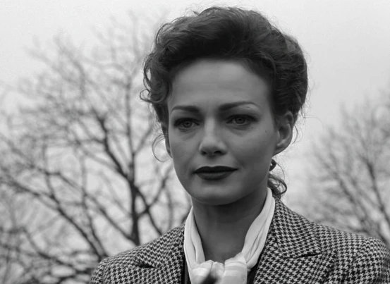 Béatrice Macola