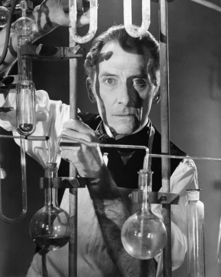 Peter Cushing