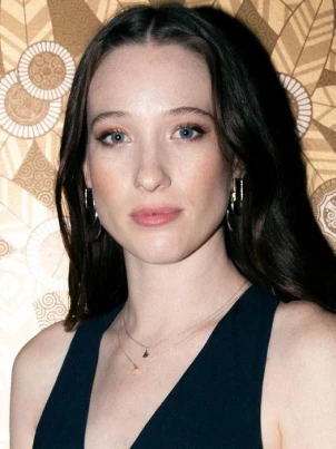 Sophie Lowe