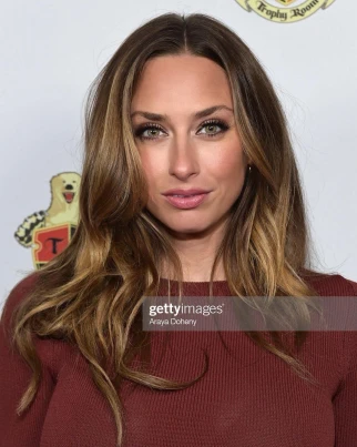 Lyndsi LaRose