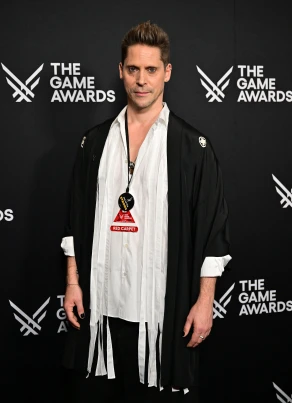Neil Newbon