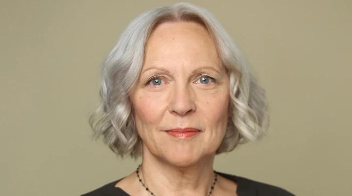 Gillian Apter